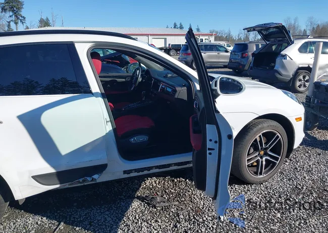 WP1AA2A55MLB08222: 44364535