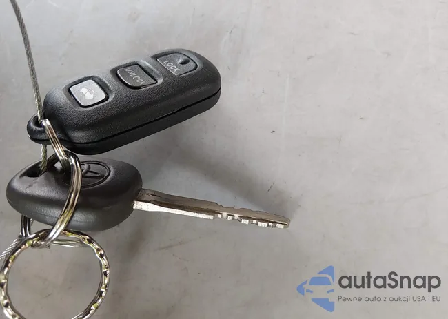 4T1BE32K03U257744: 44363651