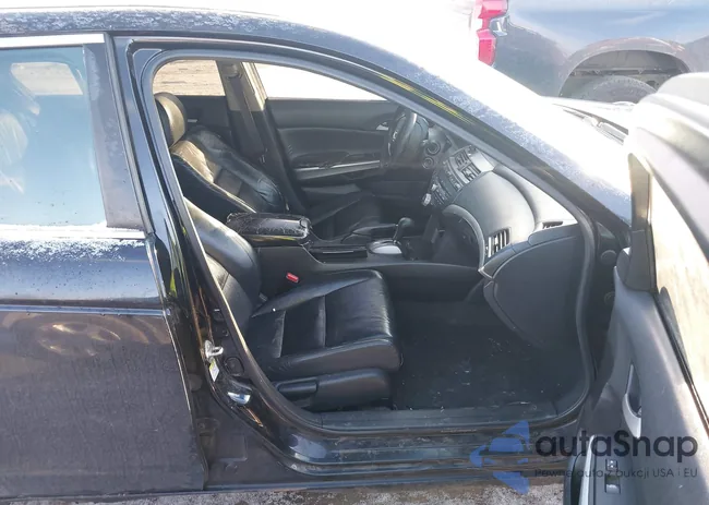 1HGCP26808A162705: 44363713