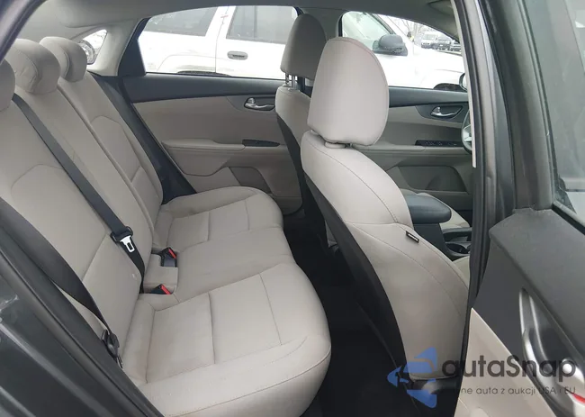 3KPF24AD5ME358625: 44363781