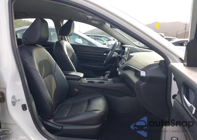 1N4BL4CV0KC159557: 44363841