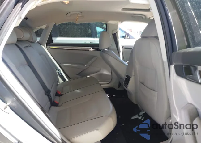 1VWBA7A34JC026184: 44363882