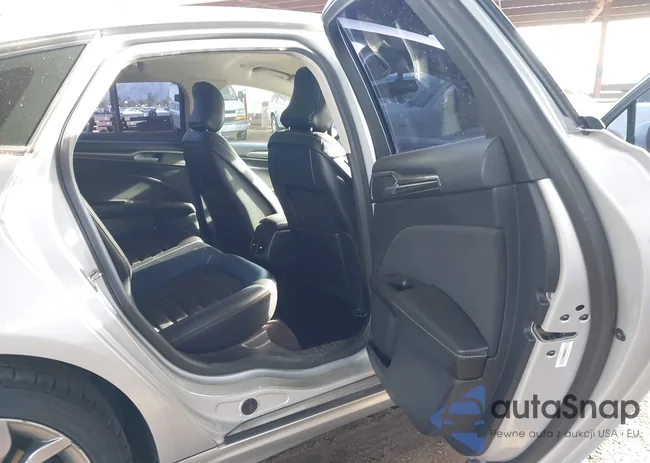 3FA6P0LU4HR296341: 44363903