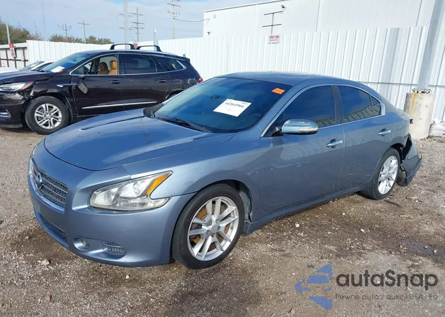 1N4AA5AP2BC833980: 44364966