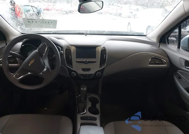 1G1BC5SM0J7224254: 44365114