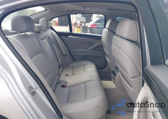 WBAFR9C59DC271541: 44365277