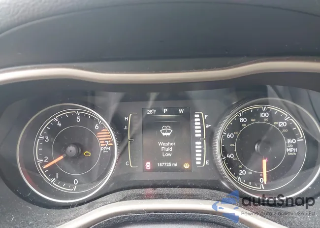 1C4PJMCB4GW112582: 44365312