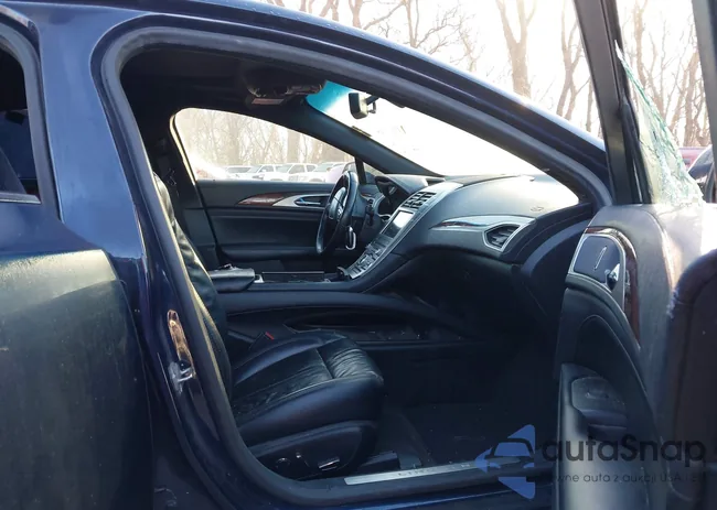 3LN6L5C90HR651144: 44365369