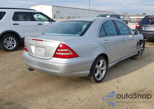 WDBRF52HX6A899683: 44365429