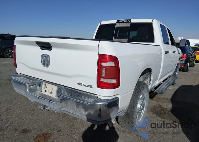 3C6UR5CJ1NG271989: 44364699