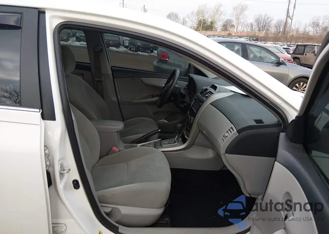 2T1BU4EE8DC065246: 44364897