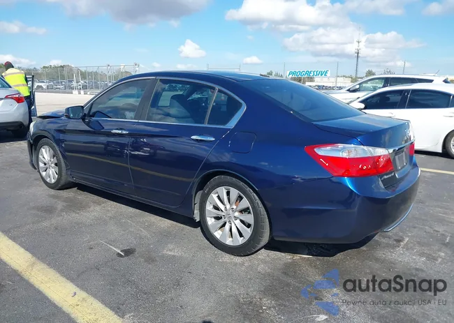 1HGCR2F8XDA032581: 44365945