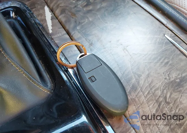 JN8AZ2AC8M9476193: 44365995