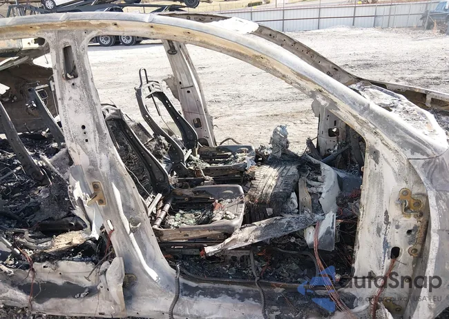 5YJYGDEE3MF075339: 44366067