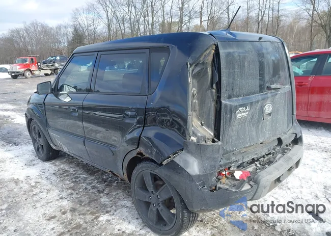 KNDJT2A27A7035649: 44366101