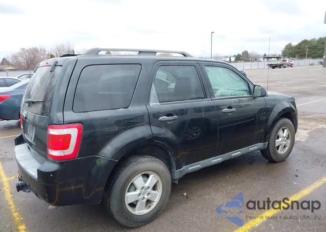 1FMCU9D70AKD46046: 44366112