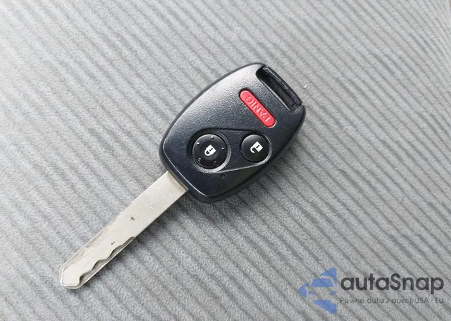 2HGFA1F57BH300151: 44366123