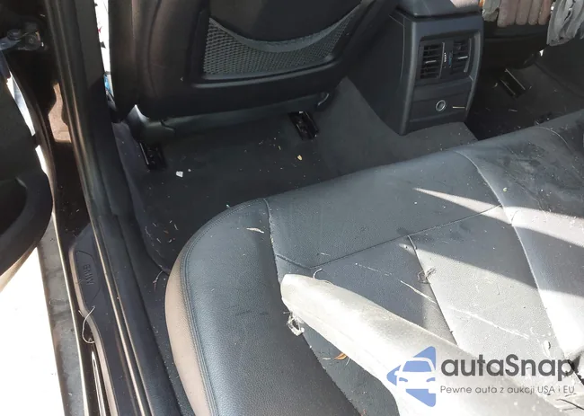 WBA3A5C59CF343533: 44366151