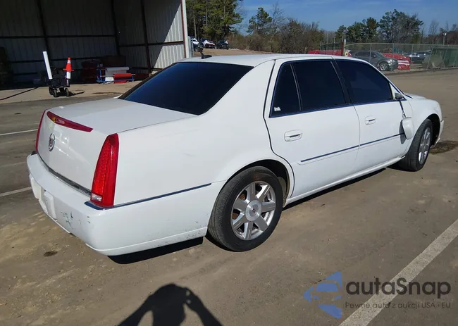 1G6KD57YX8U173120: 44366327