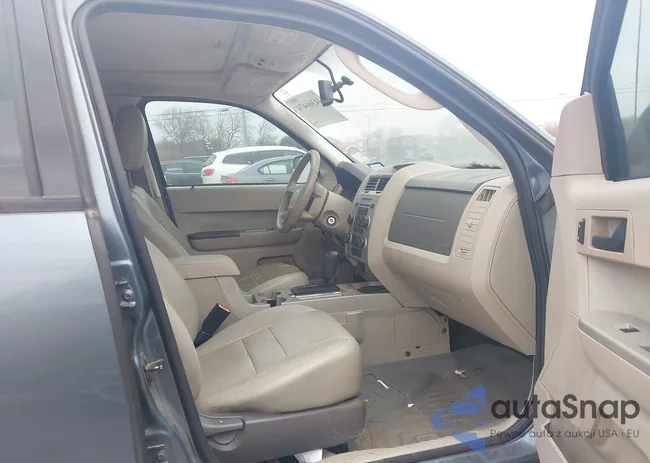 1FMCU0DG8CKB03261: 44366474