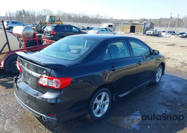 2T1BU4EE1DC062219: 44365647