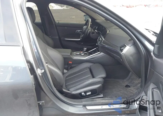 3MW5U9J09M8C08464: 44365654