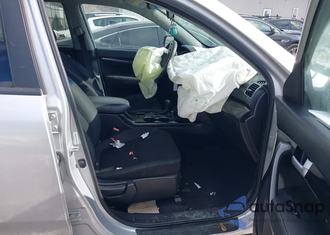 5XYKTCA63FG610952: 44365748