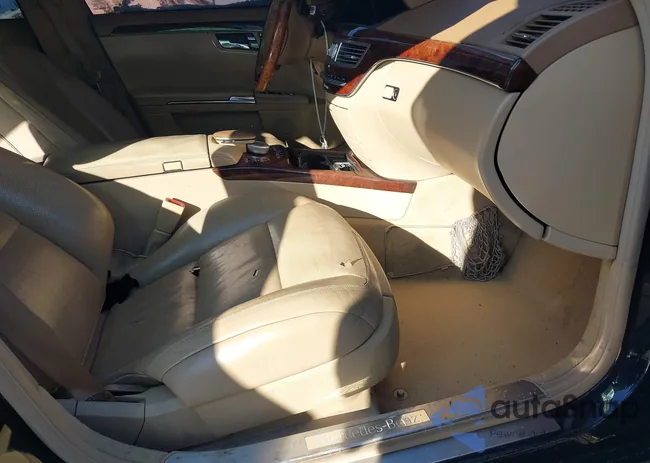 WDDNG8GB4AA338865: 44365798