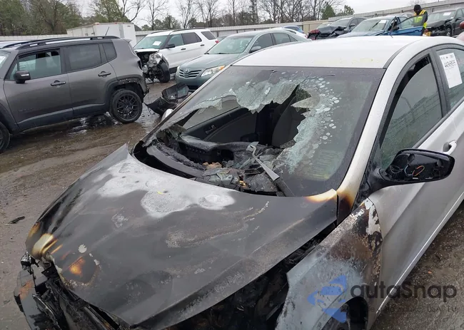 KMHCT4AEXFU825739: 44365835