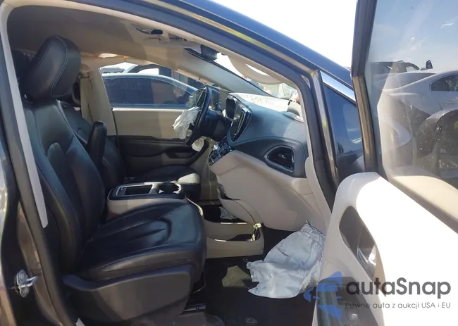 2C4RC1BG0MR504476: 44365842