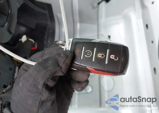 1C6SRFLT3KN789409: 44366937