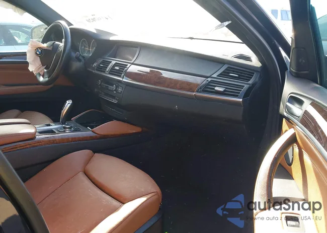 5UXFG2C59BLX08806: 44367020