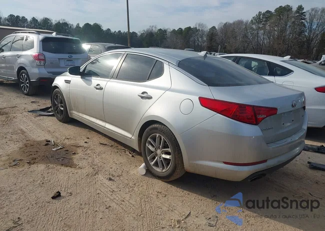 KNAGM4A79D5324821: 44367041