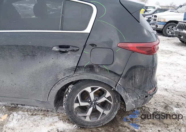 KNDPMCAC2M7902207: 44367079