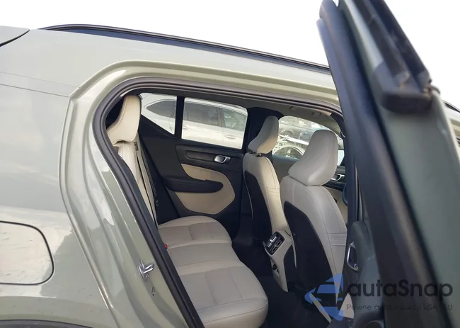 YV4L12UL2R2261624: 44367106