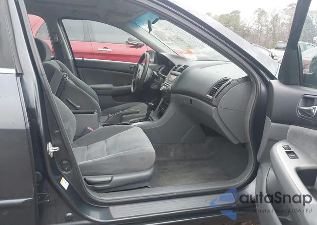 1HGCM56664A043429: 44367117