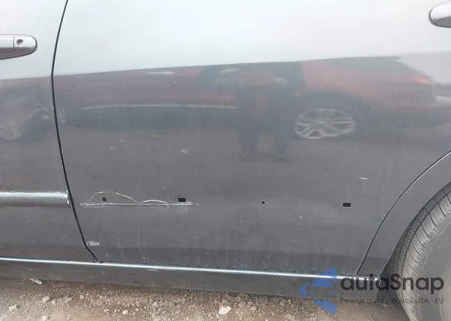 1HGCM56664A043429: 44367117