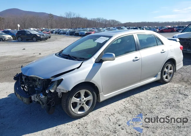 2T1BU4EE4CC838261: 44367143