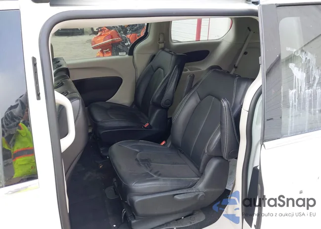 2C4RC1S77RR123649: 44367157