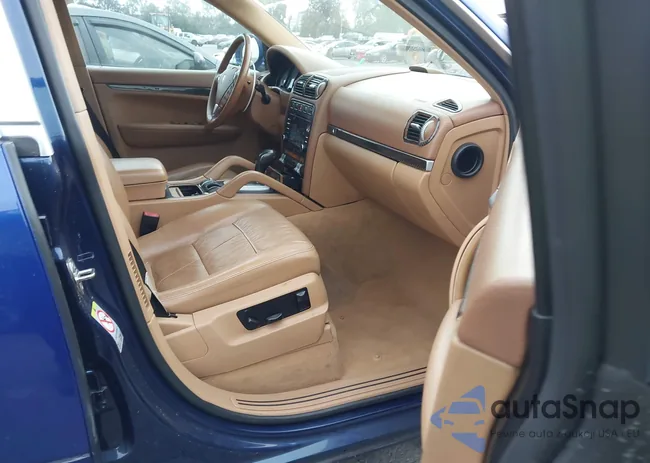 WP1AA29P18LA14012: 44367228