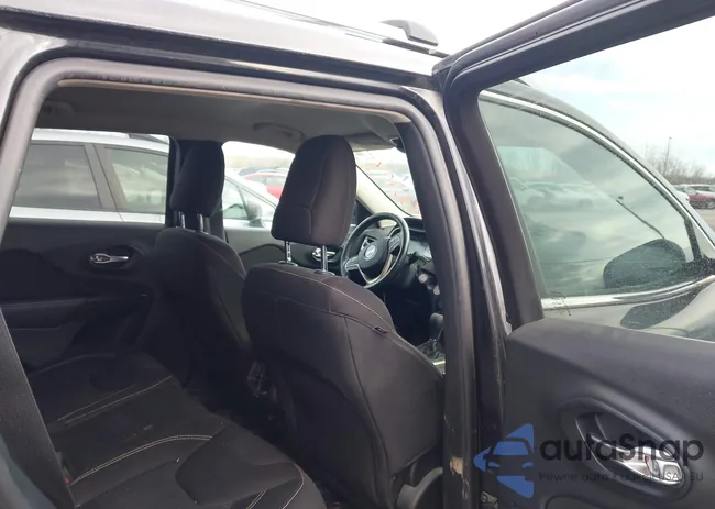 1C4PJMCBXFW504643: 44367235