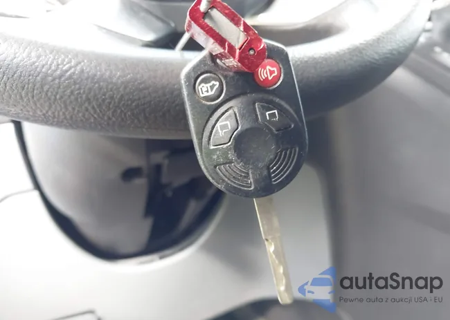 1FTYR1YM8JKA64881: 44367244