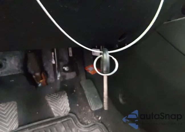 3KPA24AB5JE080104: 44367335