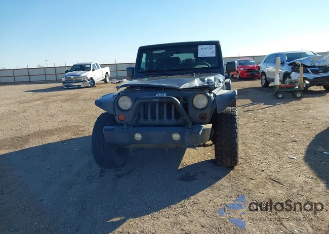 1J4BA6D16AL141998: 44367367