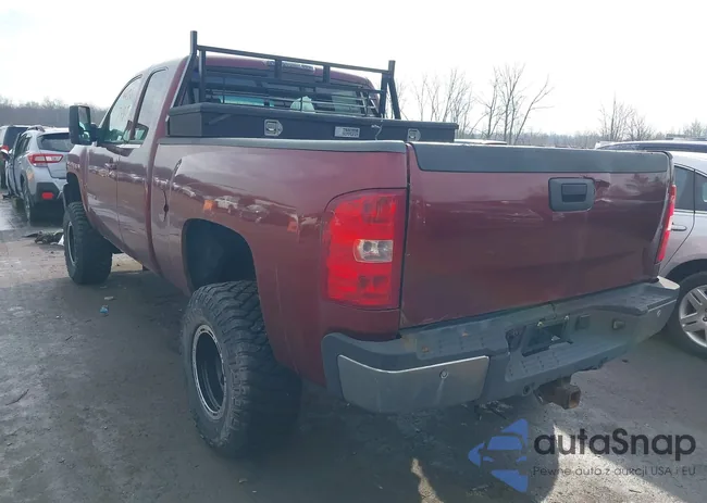 1GCHK29K18E143907: 44367487