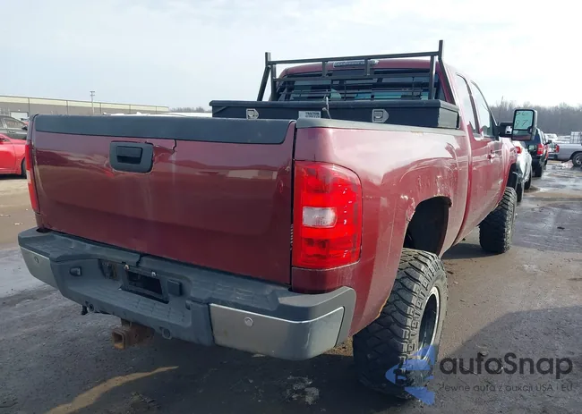 1GCHK29K18E143907: 44367487