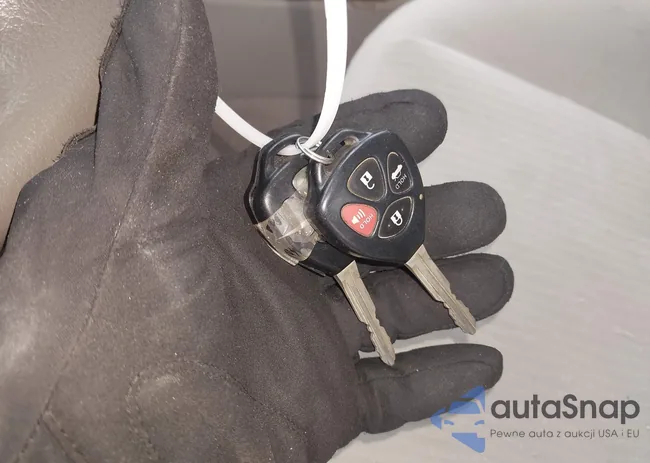 2T1BU4EE7AC373004: 44366547