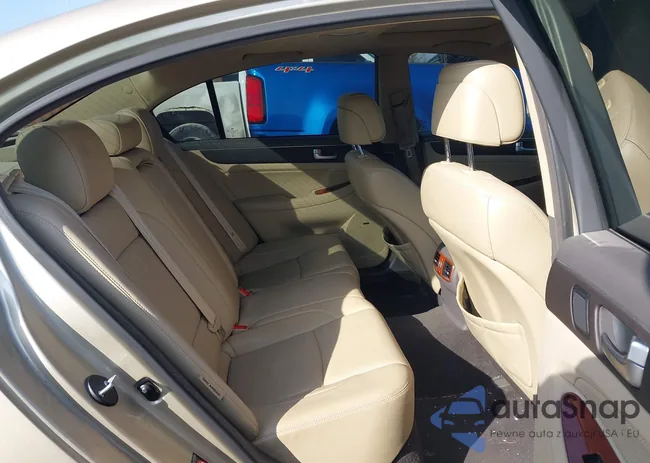 KMHGC4DFXCU205359: 44366560