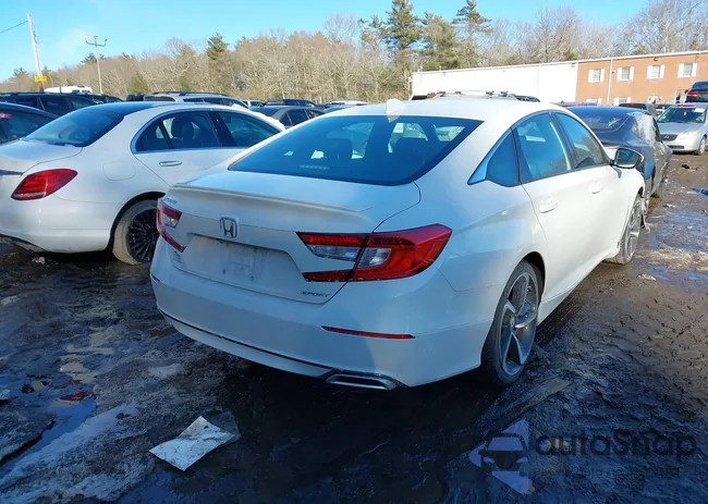 1HGCV1F35KA107498: 44366649