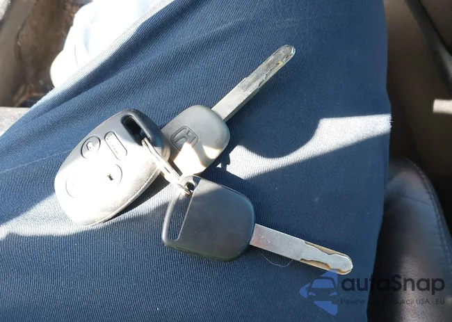 1HGCP2F60CA154594: 44366727